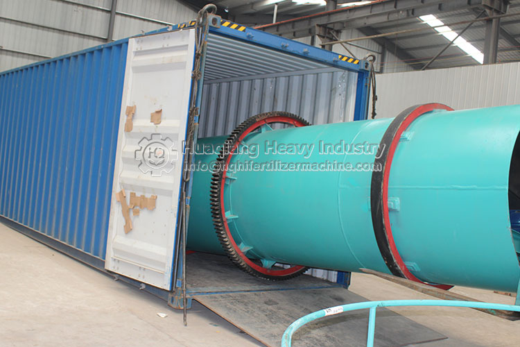 Organic fertilizer granulation production equipment runs in Xinjiang