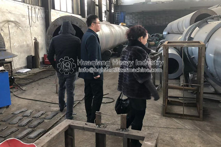 Organic fertilizer granulation production equipment