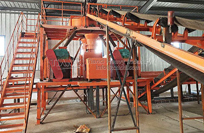 Organic fertilizer granulation production equipment runs in Xinjiang